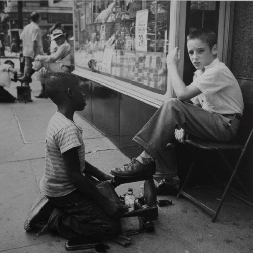 Vivian Maier. New York, NY, 1954.