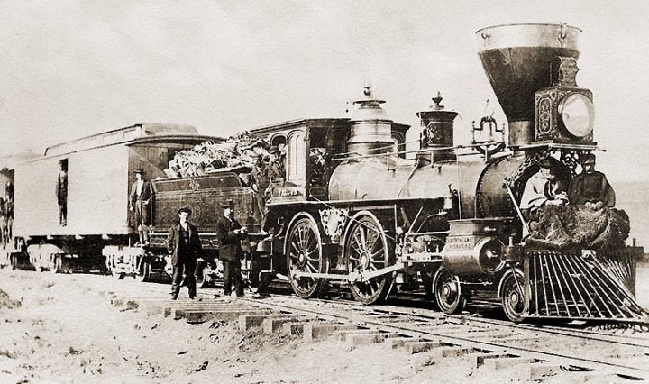 Locomotora 113, Falcon, de la Central Pacific, en Argenta, Nevada. Foto: John B. Silvis, 1869.